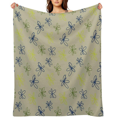 Daisy Whispers - Minimalist Leaf Pattern Throw Blanket