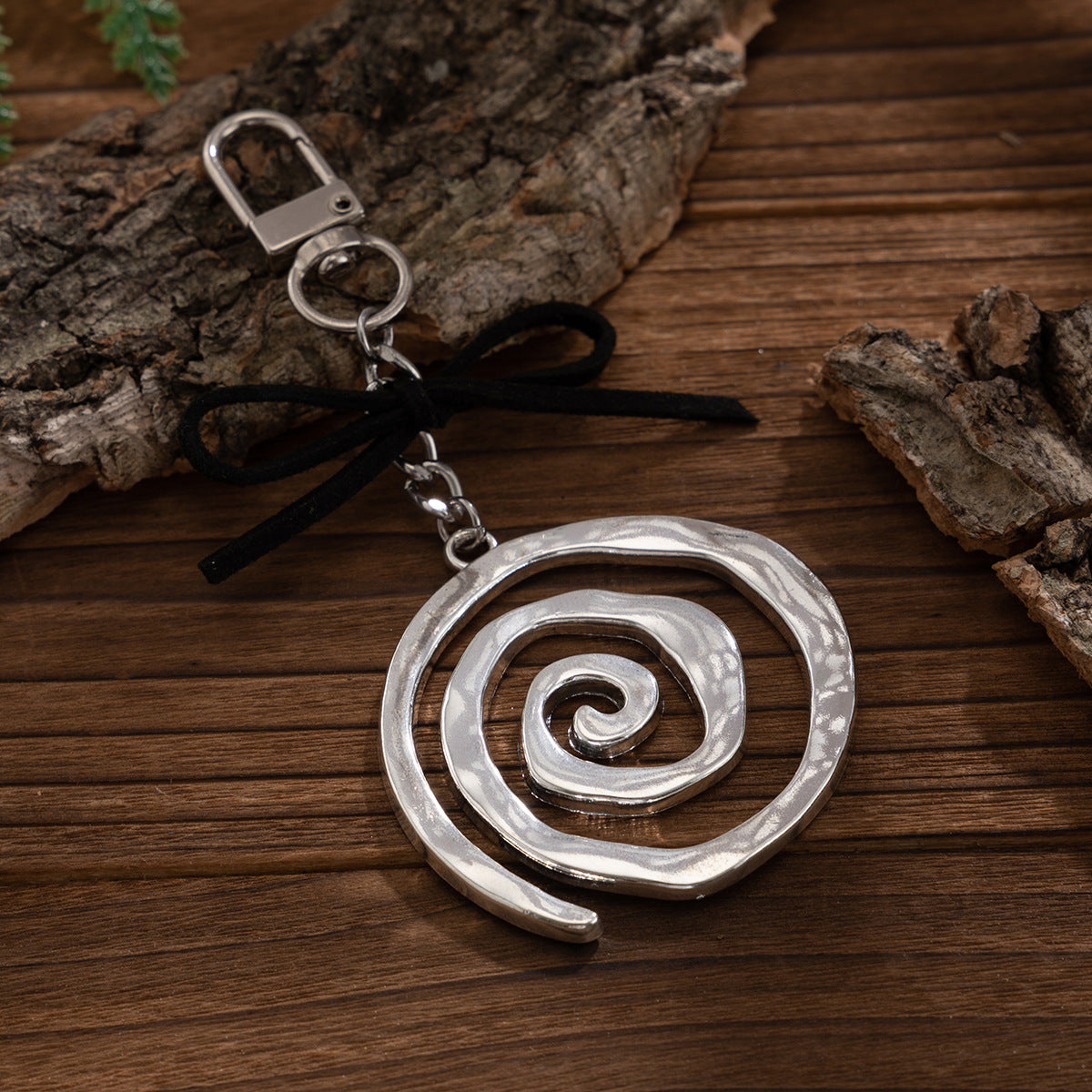 Original Design Spiral Pendant Keychain Versatile Alloy Korean Velvet Pendant