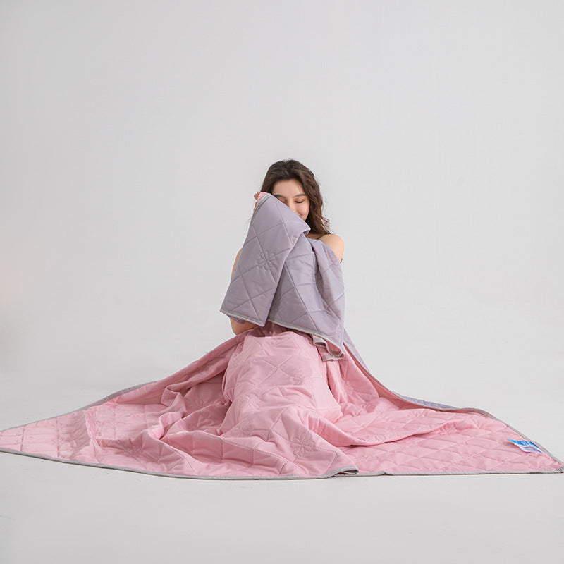 Grade A Cooling Blanket: Soft, breathable, king/queen size, summer lightweight cool comforter.