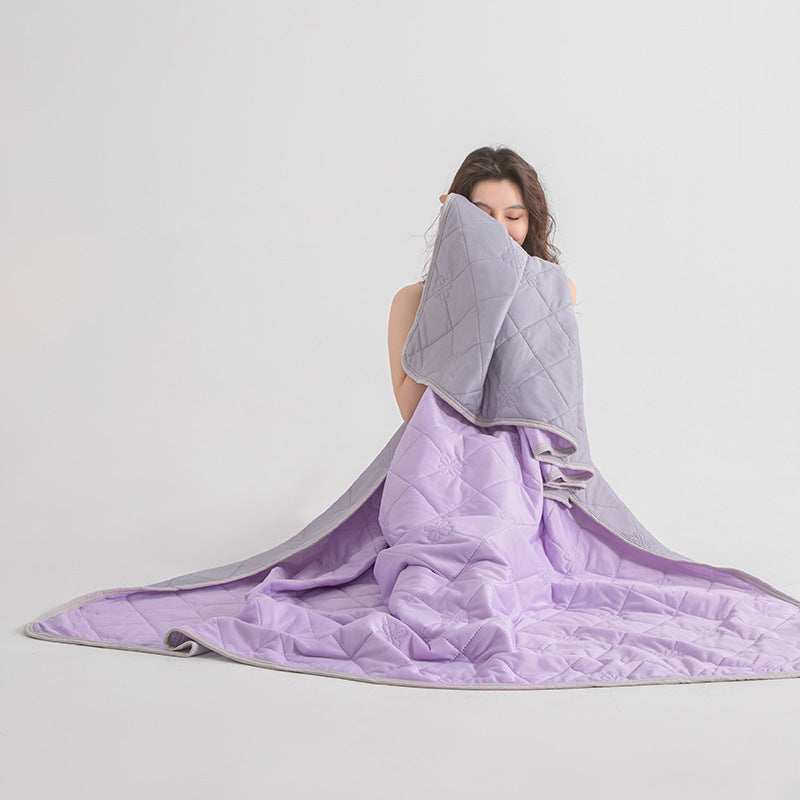Grade A Cooling Blanket: Soft, breathable, king/queen size, summer lightweight cool comforter.