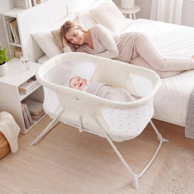 2 in 1 Baby Bassinet with Rocking Motion Foldable Bedside Sleeper with Breathable Mesh-Beige