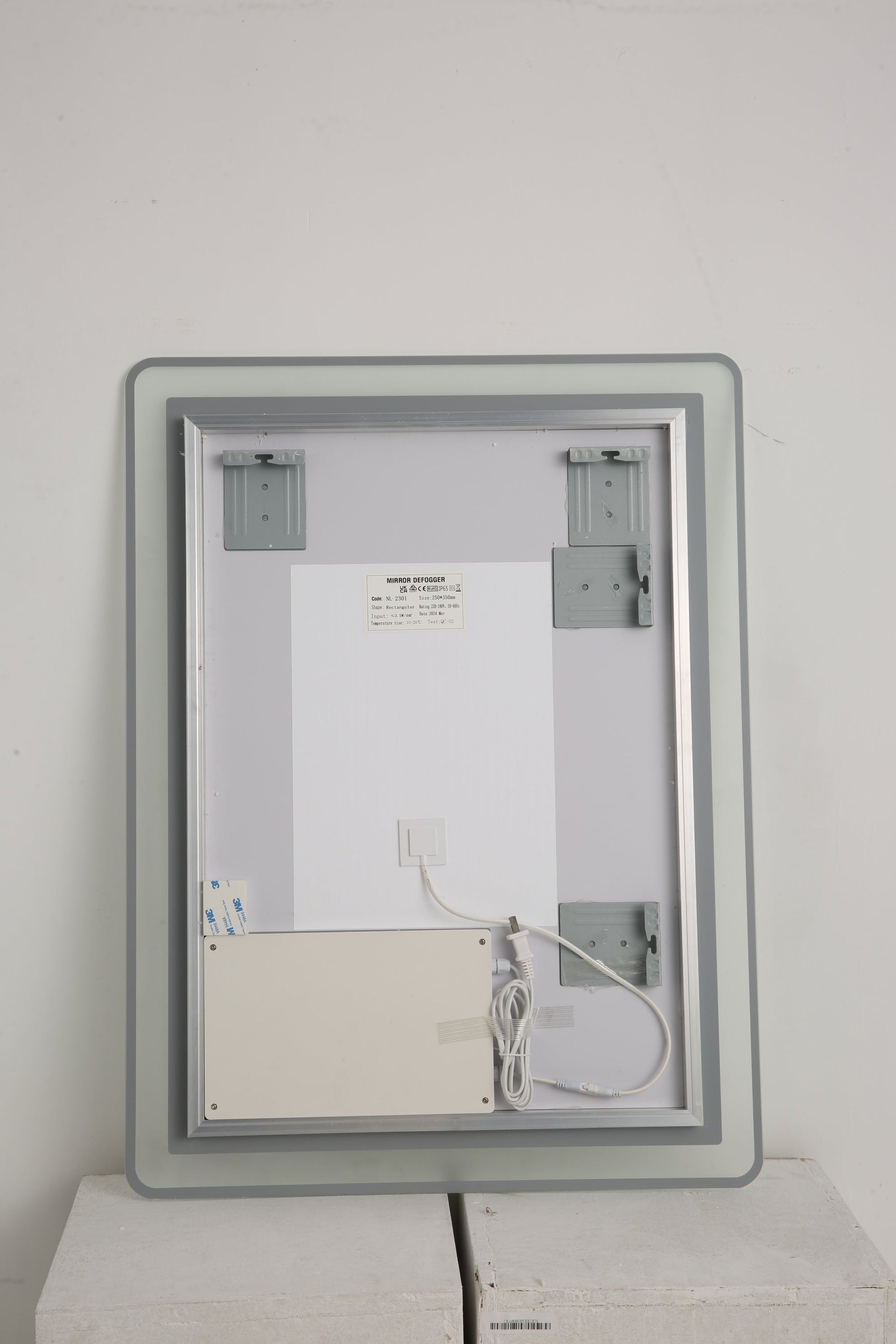 40*24 Inch LED Bathroom Mirror Vanity Mirrors with Front Lights Wall Mounted Anti-Fog Frameless Make Up Mirror with Light 5 mm Copper-Free Silver Mirror Horizontal or Vertical