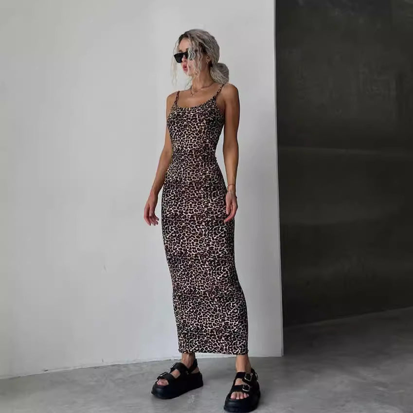 Strap top dress with waist bag and buttocks backless and slimming dress