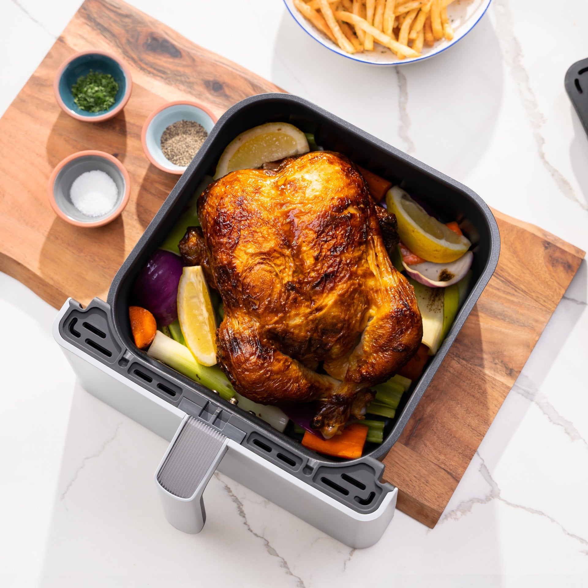 Dual Blaze 6.8-Quart Smart Air Fryer, Dual Heating Elements, Light Gray
