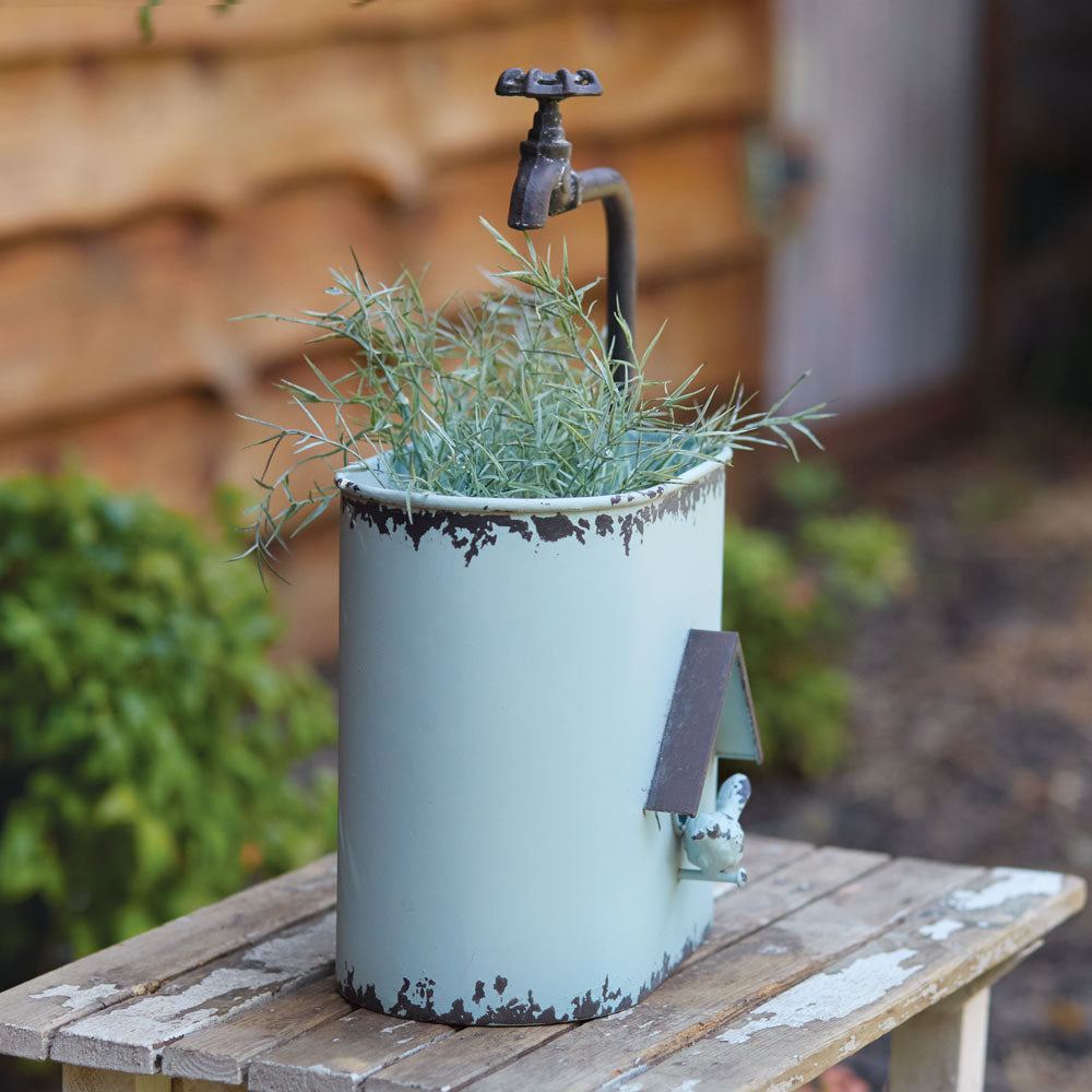 16½''H Spigot Birdhouse Planter