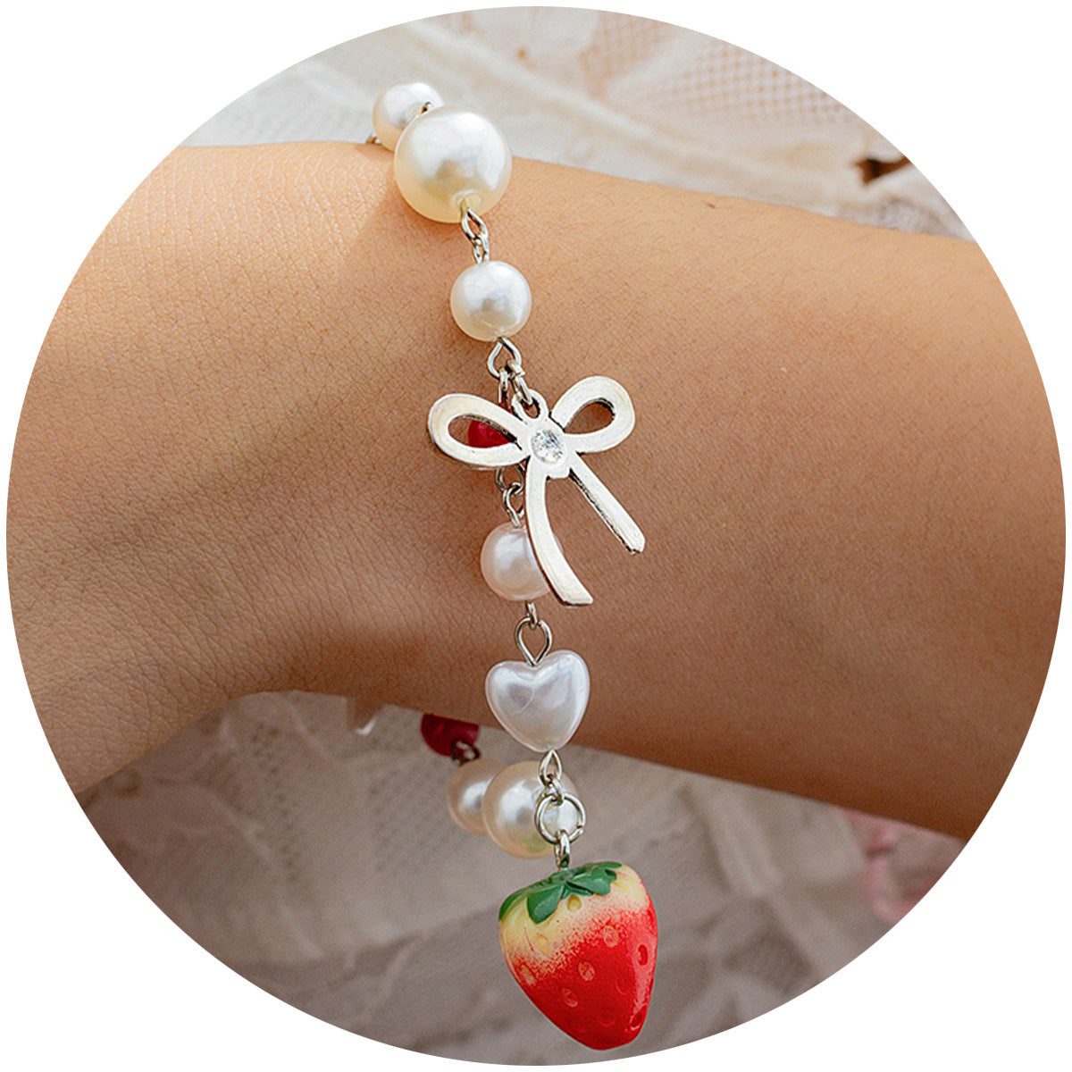 Sweet strawberry bow bracelet Bracelet temperament versatile imitation pearl vacation jewelry