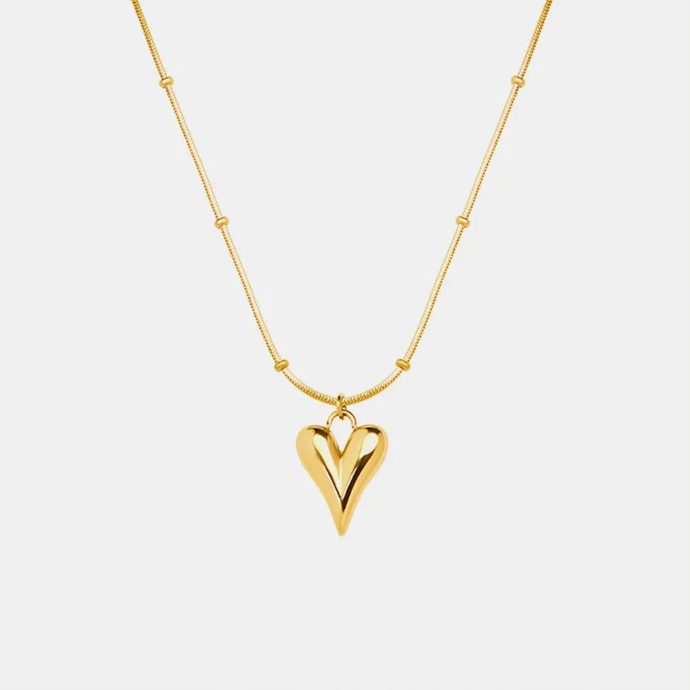 Fashionable and minimalist heart-shaped necklace with titanium steel plated 18K real gold necklace