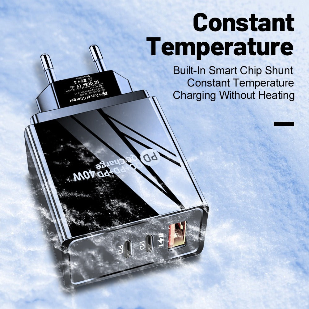 USB+2PD Type-C mobile phone charger LED with light travel charging head