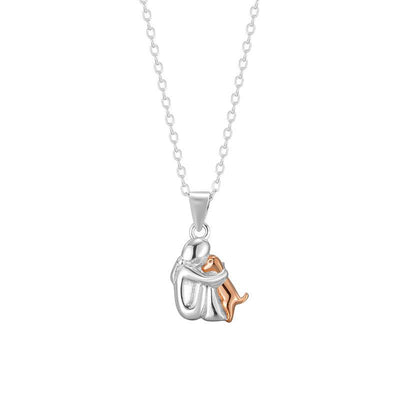 S925 sterling silver little girl and dog embrace necklace for women fashionable and simple contrasting color collarbone chain