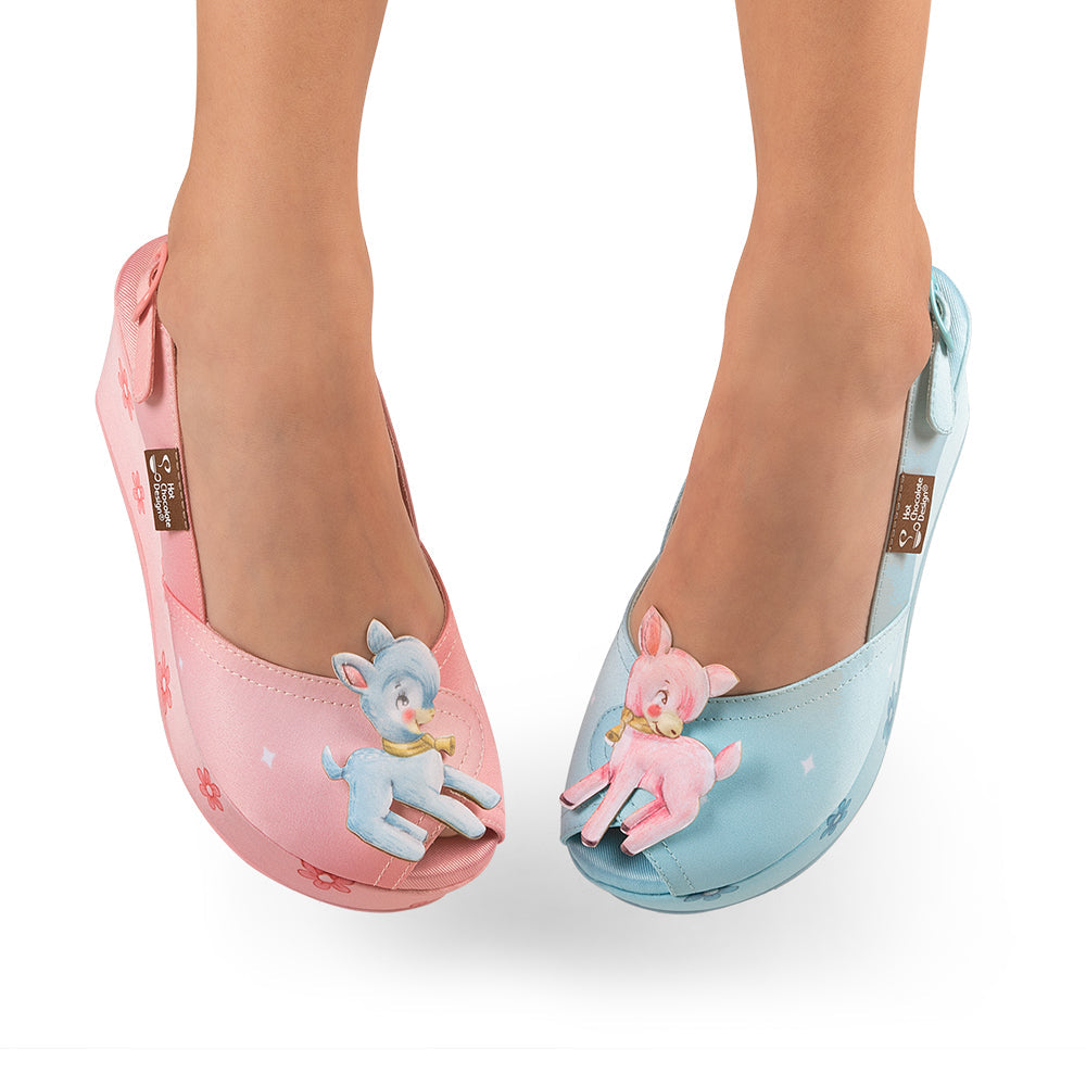 Chocolaticas® DEER Women's Wedge Sandal