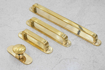 Round Drawer Pulls with Backplate - Unlacquered Polished Brass