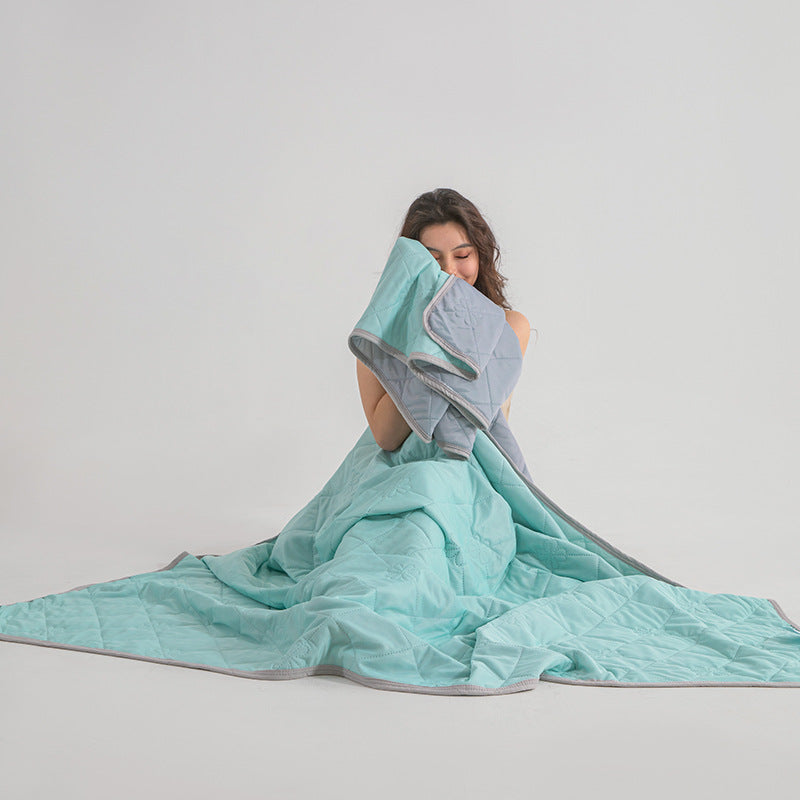 Grade A Cooling Blanket: Soft, breathable, king/queen size, summer lightweight cool comforter.