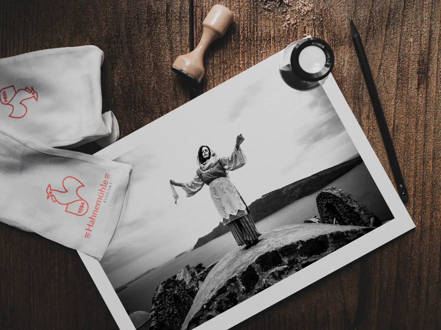 Oia, Santorini | Greece | Black & White Art Wall