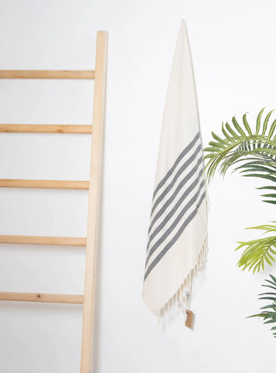 Sultan (Natural / Grey Stripes)