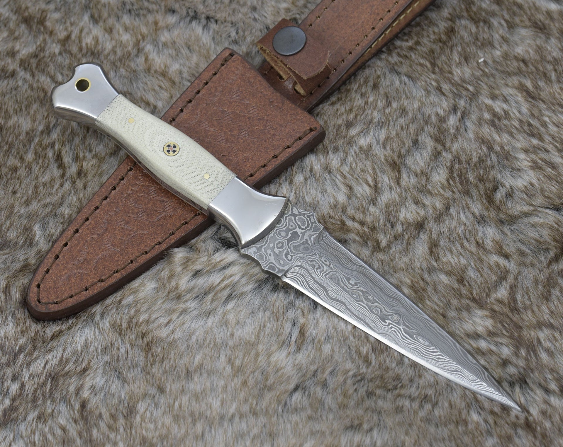 Prowler Damascus Hunting Fixed Blade Knife with G10 Handle & Leather Sheath