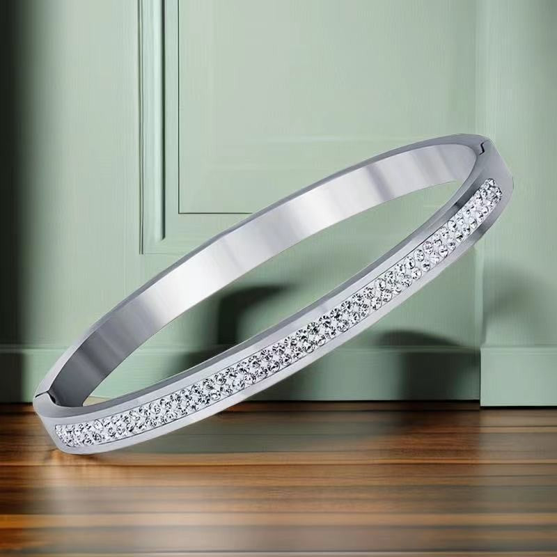 Stainless steel titanium steel bracelet for women non fading electroplated buckle jewelry for women