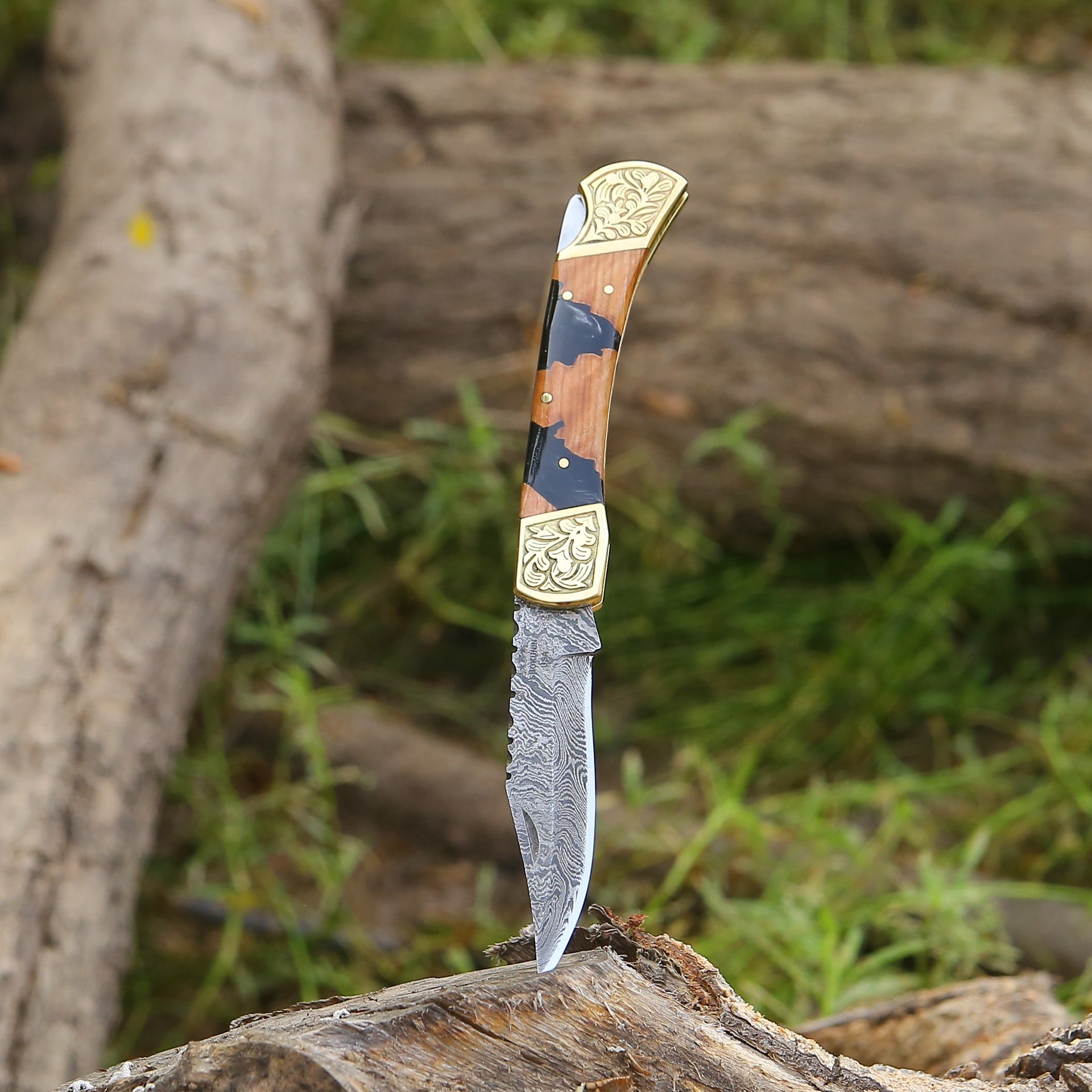 Goldenbolt Handmade Damascus EDC Knife with Leather Sheath & Olive Wood Handle