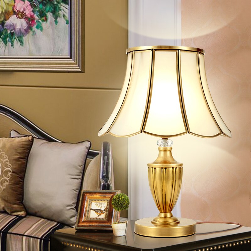 European Floor Lamp Living Room Sofa Bedroom Study Bedside Fixtures American Vertical Glass Table Lamp Full Copper Desk Light