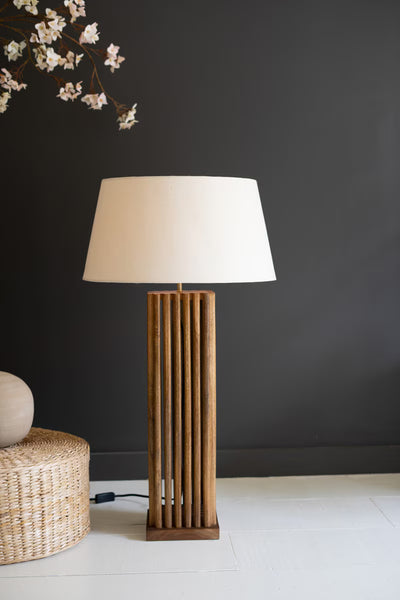 WOODEN SPINDLES TABLE LAMP WITH FABRIC SHADE