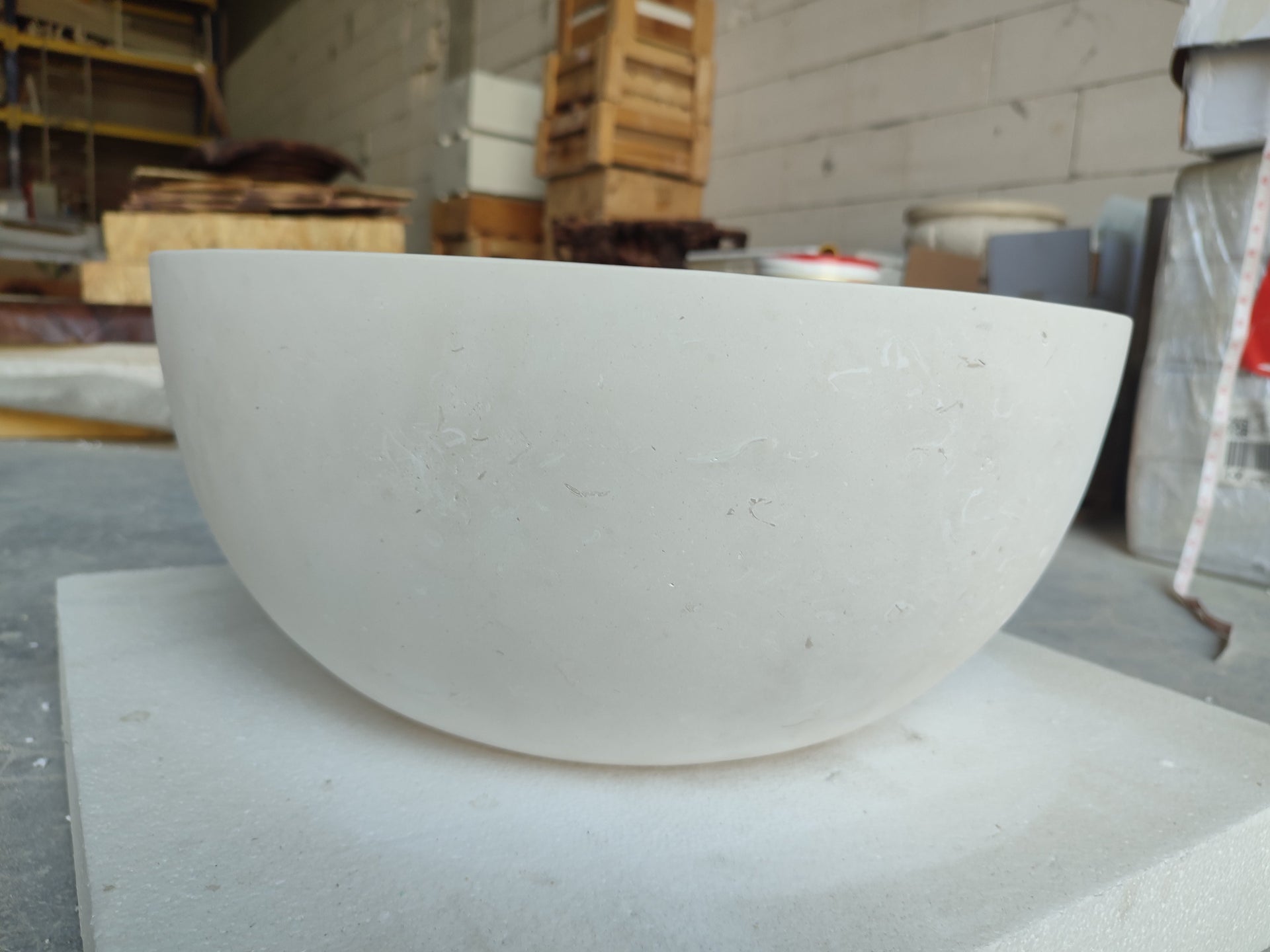 Natural Stone Round Classic Limestone Vessel Sink (D)17