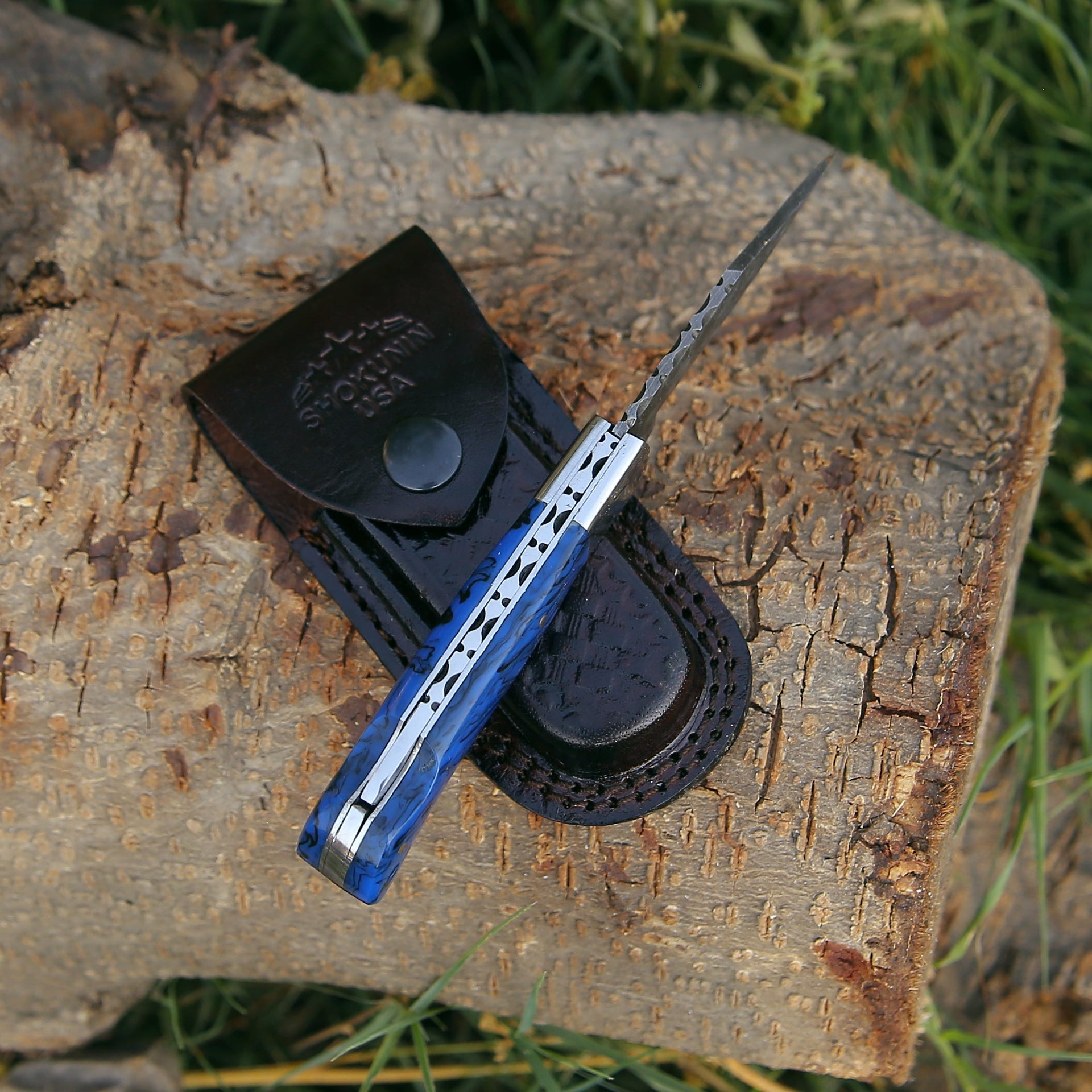 Crest Damascus Pocket knife with Sheath & Blue Resin Handle
