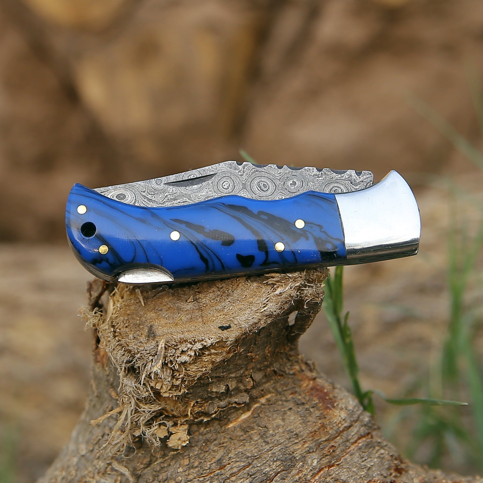 Crest Damascus Pocket knife with Sheath & Blue Resin Handle
