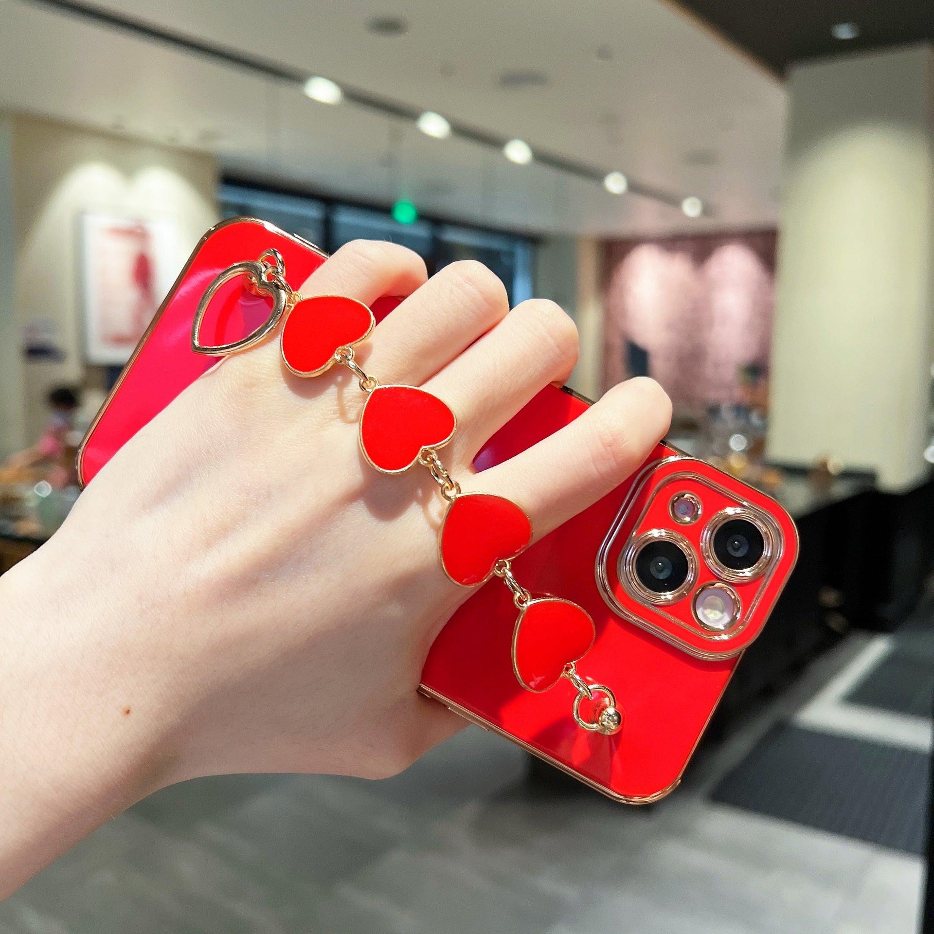 Luxury Love Heart Elegant Sparkle Case With Chain Bracelet Strap Soft Protective Bumper Cover Compatible with iPhone Bracelet soft case for iPhone 12 Pro Max 11 pro max X XS XR 7 8 Plus Stylish Phone Cover