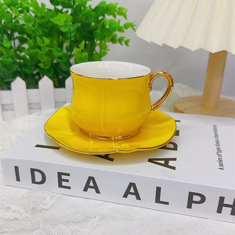 180ml European Espresso Cup Plate Set Light Luxury Gold Handle Ceramic Cup Coffee Cup And Dish Set Afternoon Camellia Tea Cup