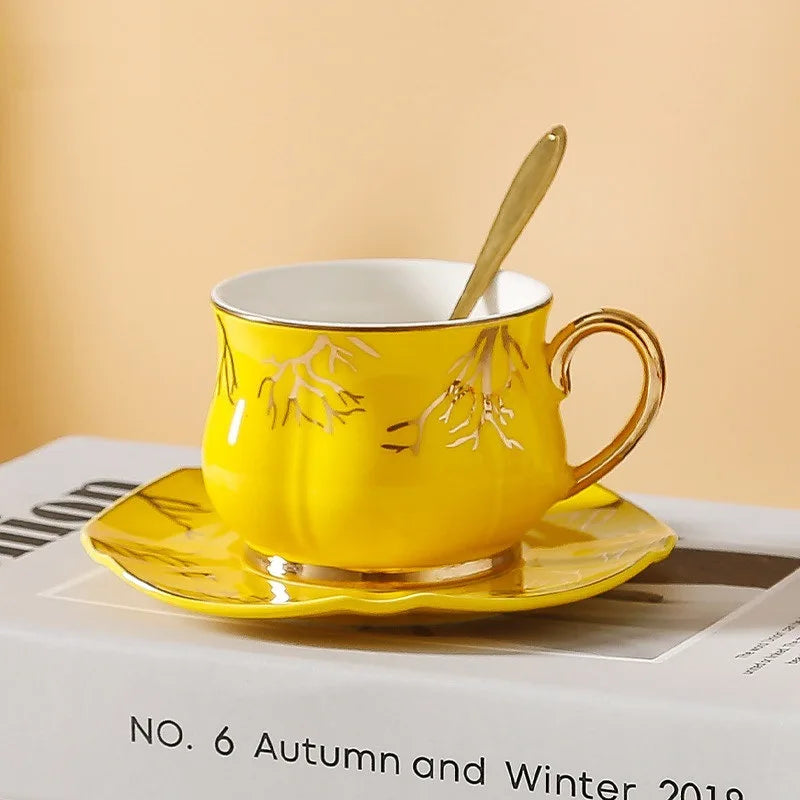 180ml European Espresso Cup Plate Set Light Luxury Gold Handle Ceramic Cup Coffee Cup And Dish Set Afternoon Camellia Tea Cup