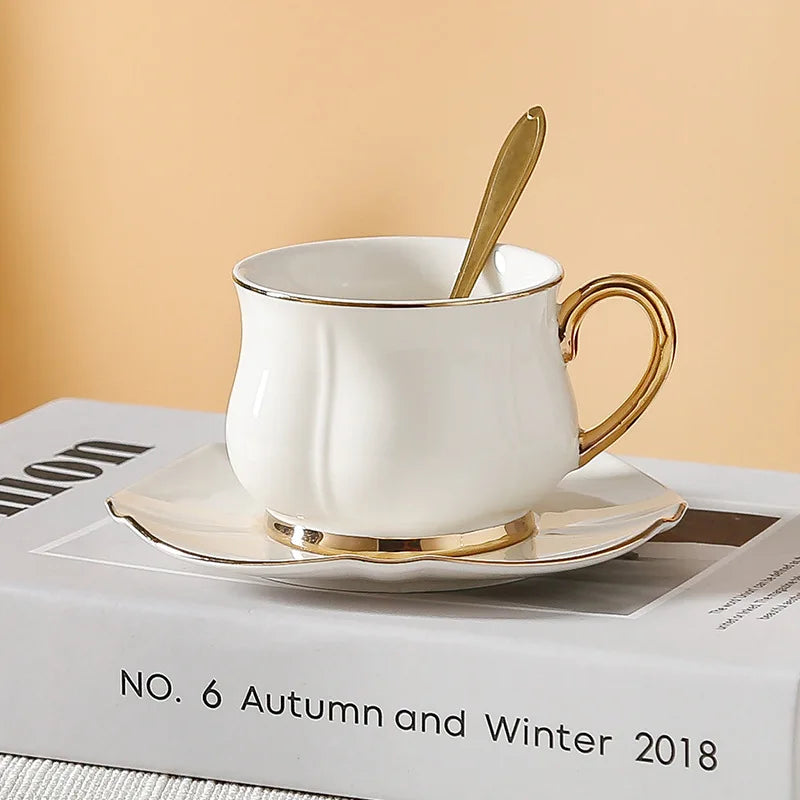 180ml European Espresso Cup Plate Set Light Luxury Gold Handle Ceramic Cup Coffee Cup And Dish Set Afternoon Camellia Tea Cup