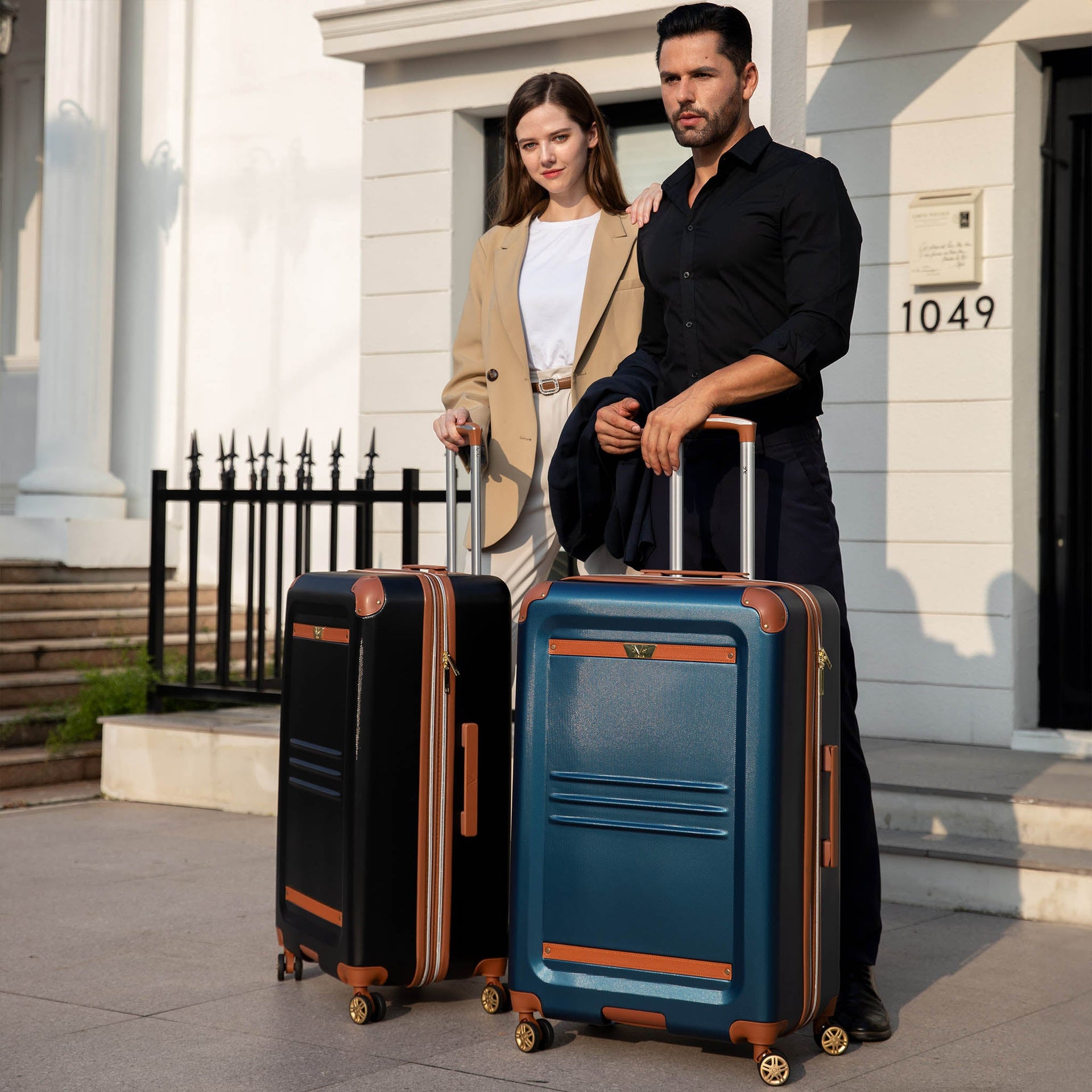 Vintage 3 Piece Expandable Retro Luggage Set