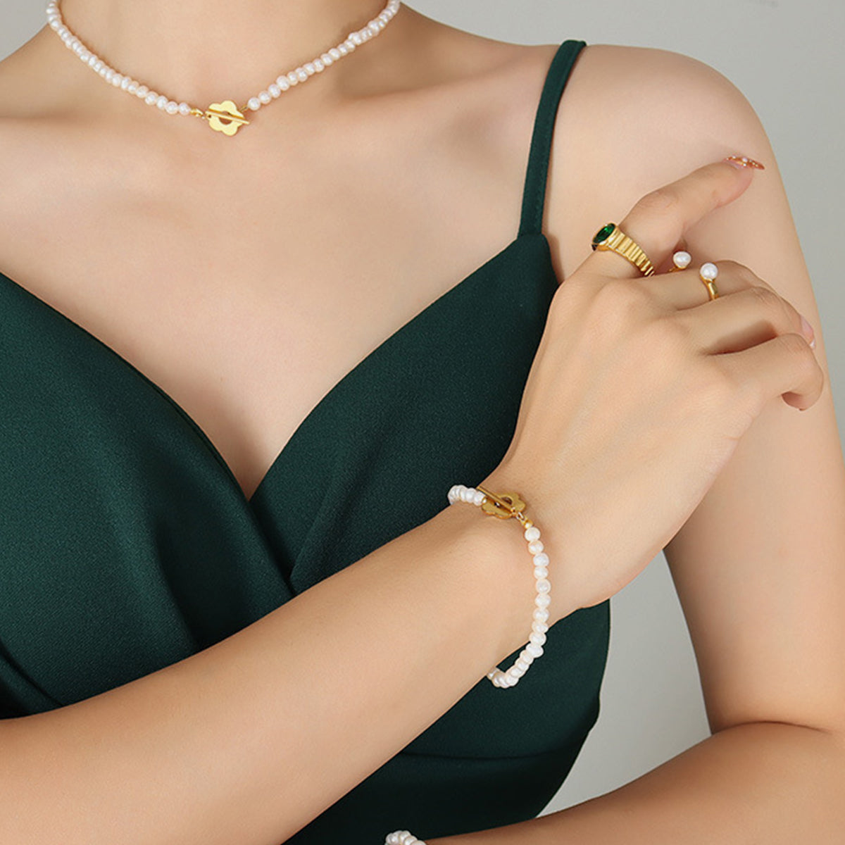 Gold Flower Pearl Chain Necklace