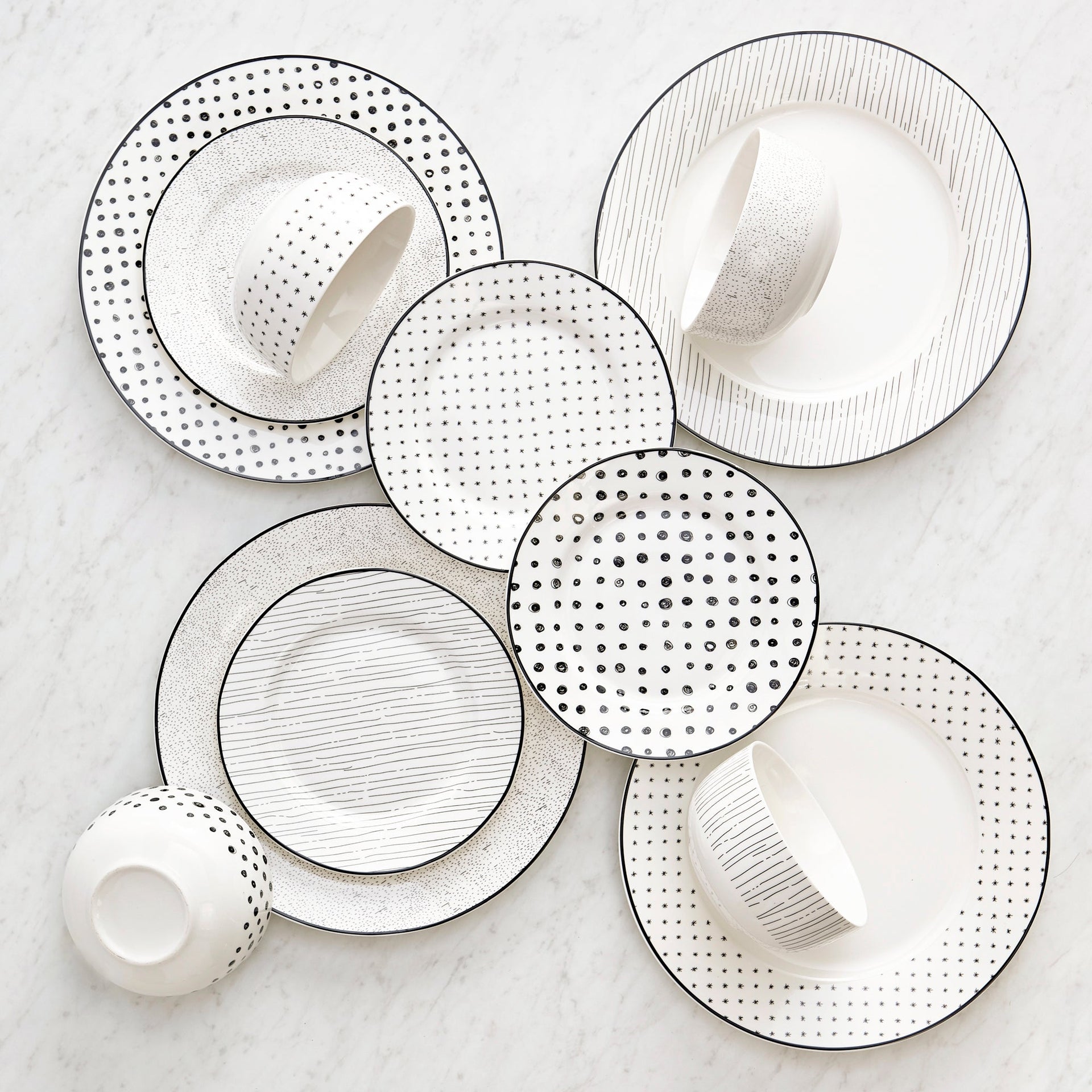 Dinnerware Set 12 Piece Black and White, Service for 4
