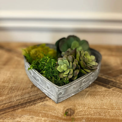 Metal Heart Tray - Set of 3