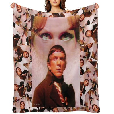 Dark Shadows - Barnabas Collins And Angélique Bouchard Throw Blanket