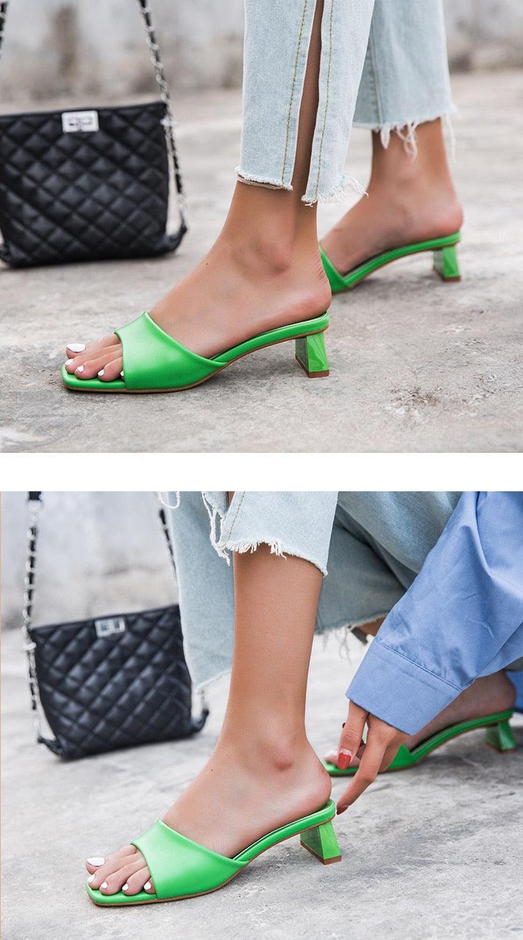 Elegant Women Slippers Summer Outdoor Beach Flip Flop Open Toe Flat Casual Low Heel Sandal Square Open Toe Heeled Sandals Beach Charming Sandals