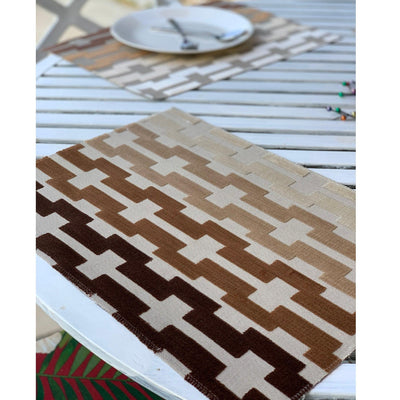Bardot - Pack of 4 Beautiful Cut Velvet One-Side Placemats - Color: Driftwood