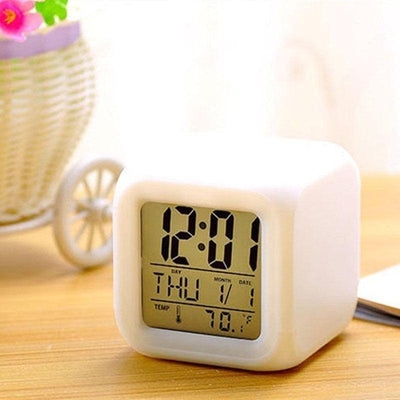 LED Digital Smart Alarm Clock Electronic Desktop Clocks LCD Display Showing Time Alarm Date Bedside Alarm Clocks with Snooze for Bedroom Kitchen Office Battery Operated Watch Table Electronic Desktop Clocks USB Wake Up Clock Wake Up Time