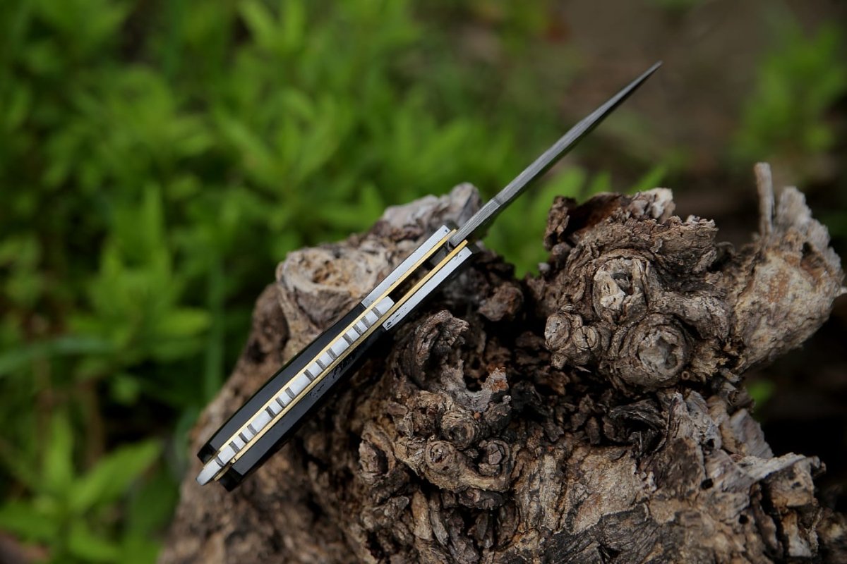Photon Pocket Knife with Bull Horn Handle