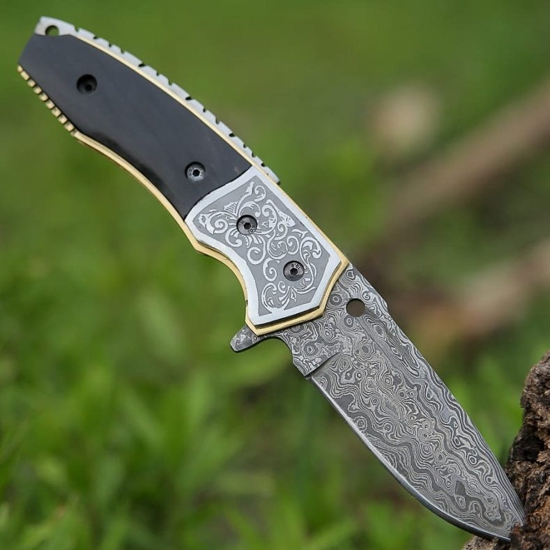 Photon Pocket Knife with Bull Horn Handle
