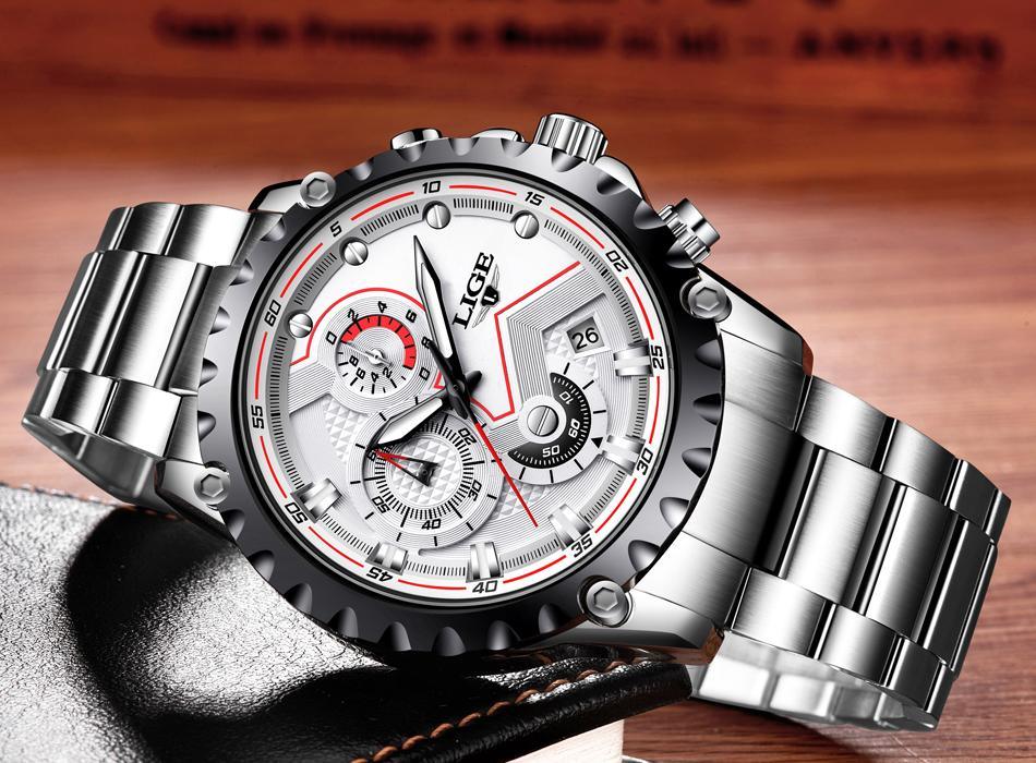 Men's Watch With Chronometers Day Display And Fluorescent Hands Unique Design Excellent Gift