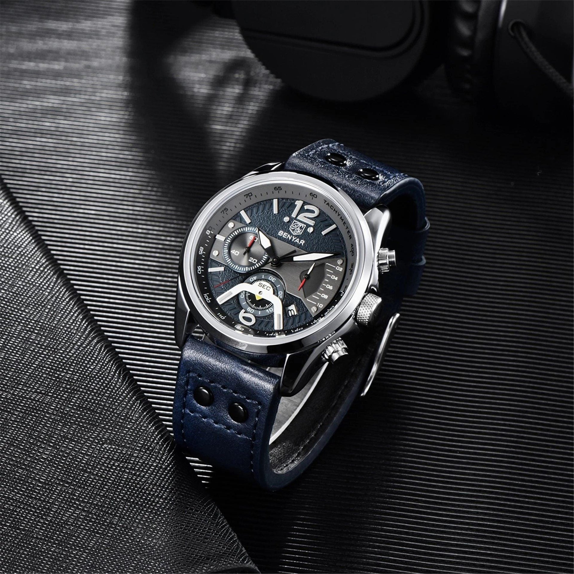 New Men Watch Top Sport Design Waterproof Men Quartz Military Wristwatch Leather Strap Analog Men Watch