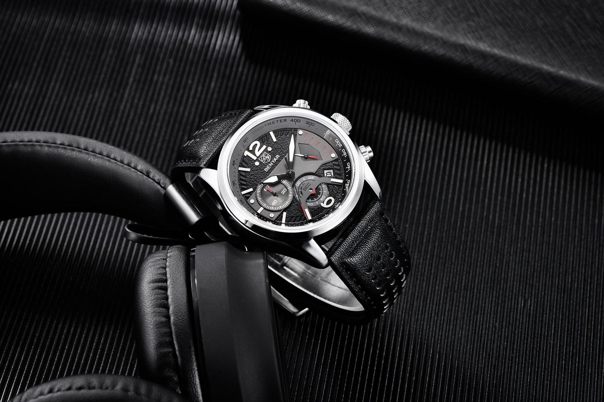 New Men Watch Top Sport Design Waterproof Men Quartz Military Wristwatch Leather Strap Analog Men Watch