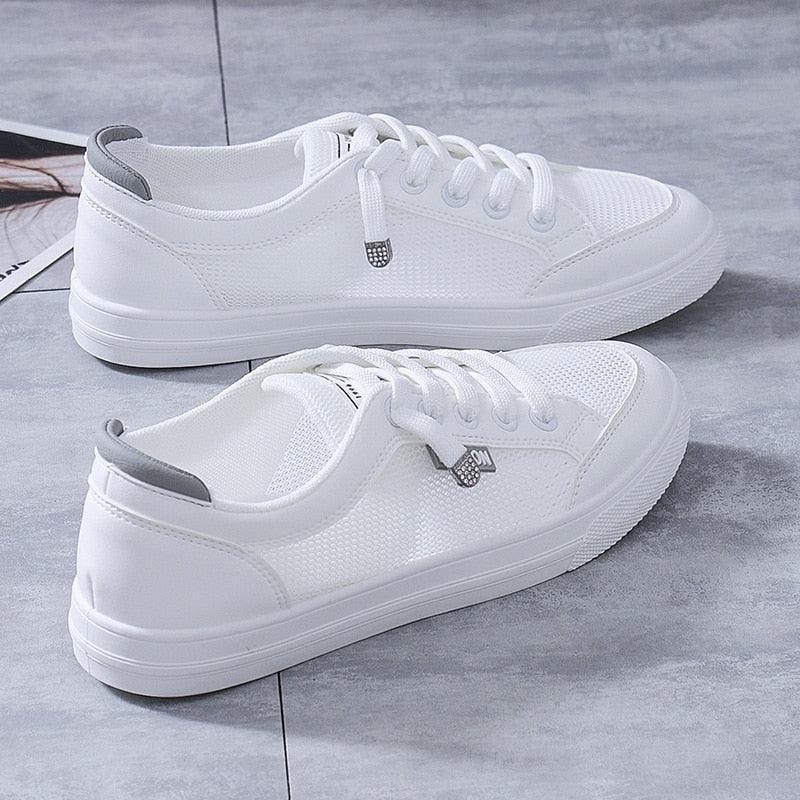 Women's White Casual Sneakers Spring Summer Breathable Flats Solid Color Mesh Shoes Fashion White Flat Sneakers Women Workout Tennis Walking Gym Fashion Sneakers