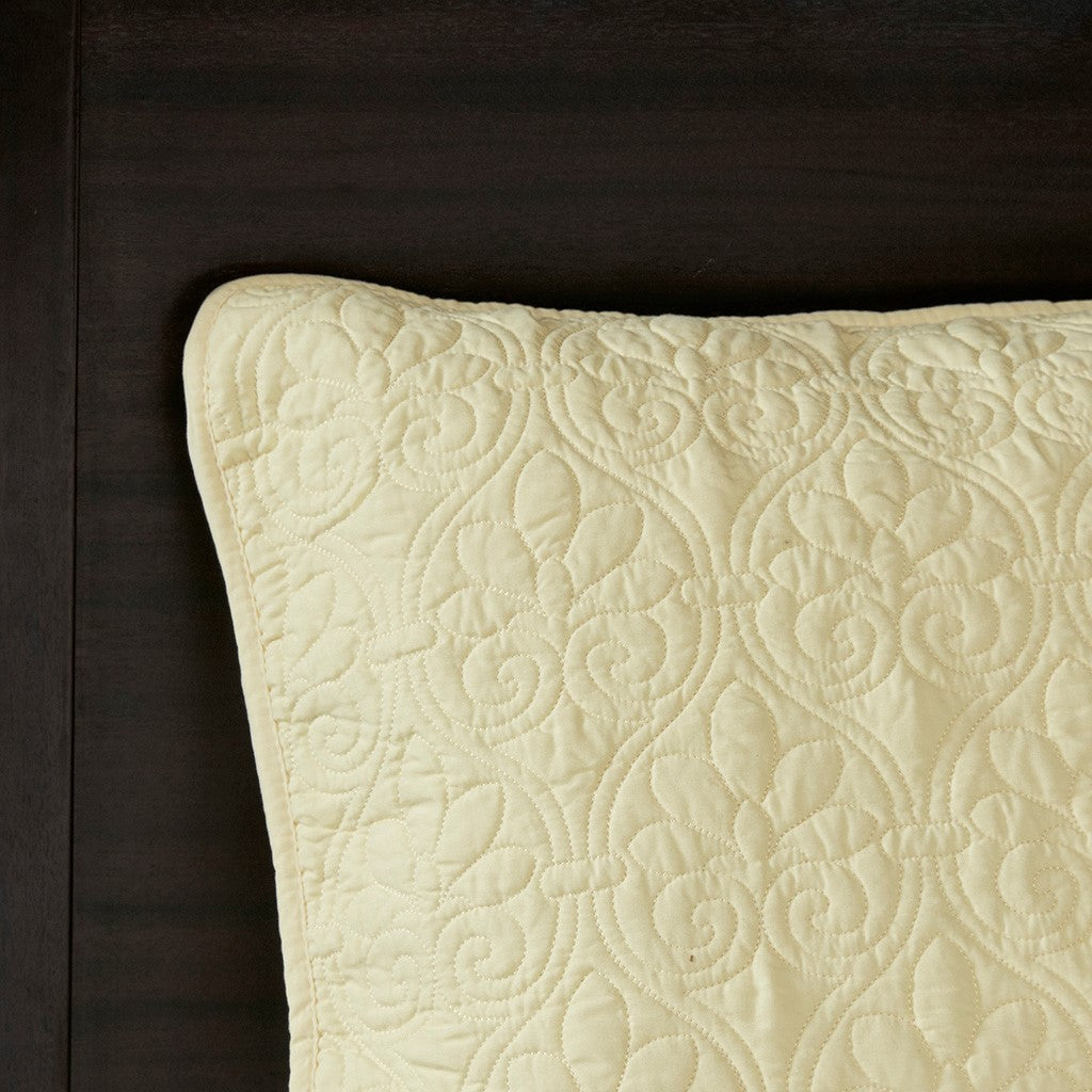 Quebec Reversible Bedspread Set by Madison park