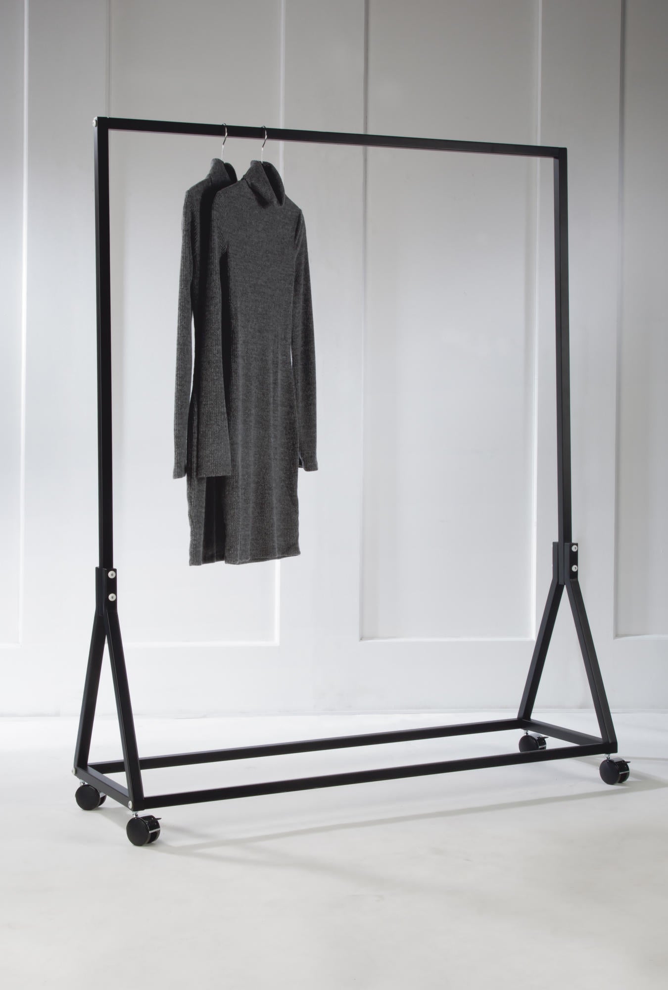 Triangle Base Metal Garment Rack