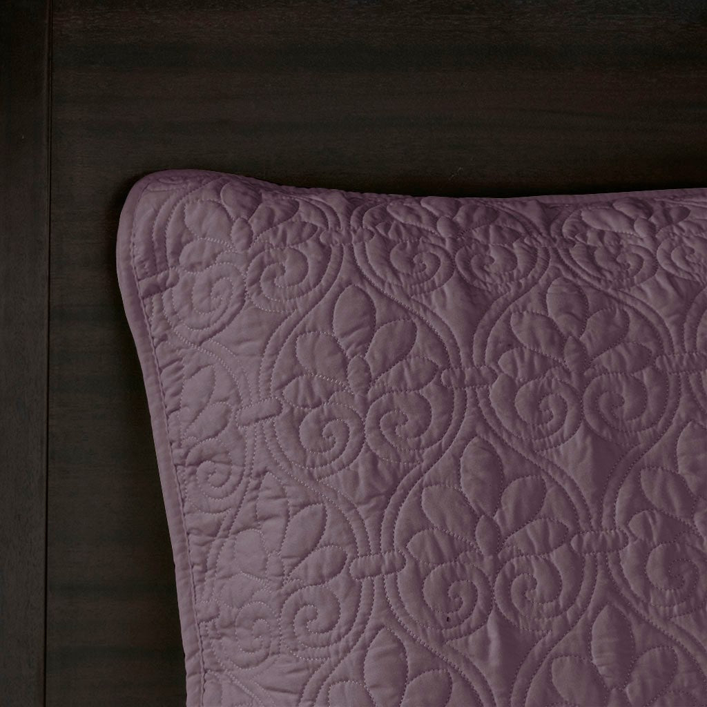 Quebec Reversible Bedspread Set by Madison park
