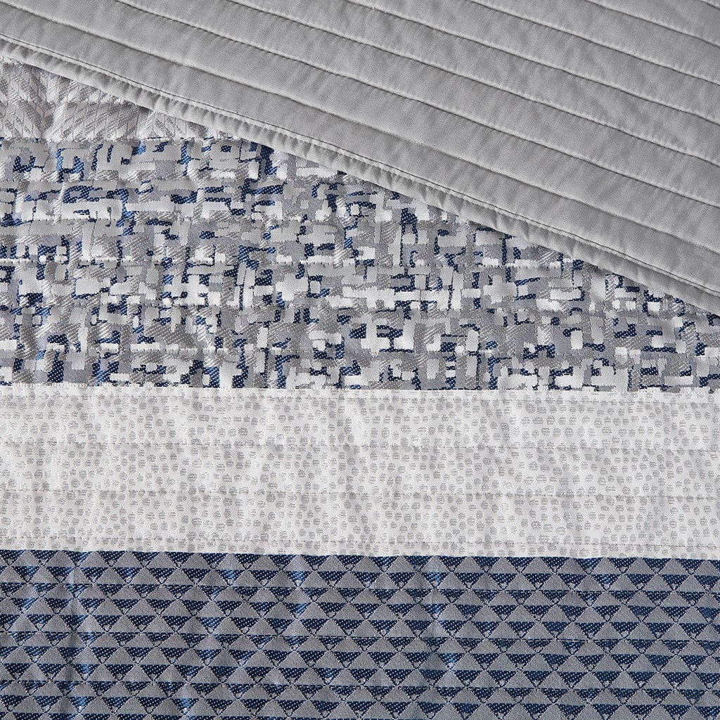 Rhapsody 6 Piece Reversible Jacquard Quilt Set with Throw Pillows in Navy