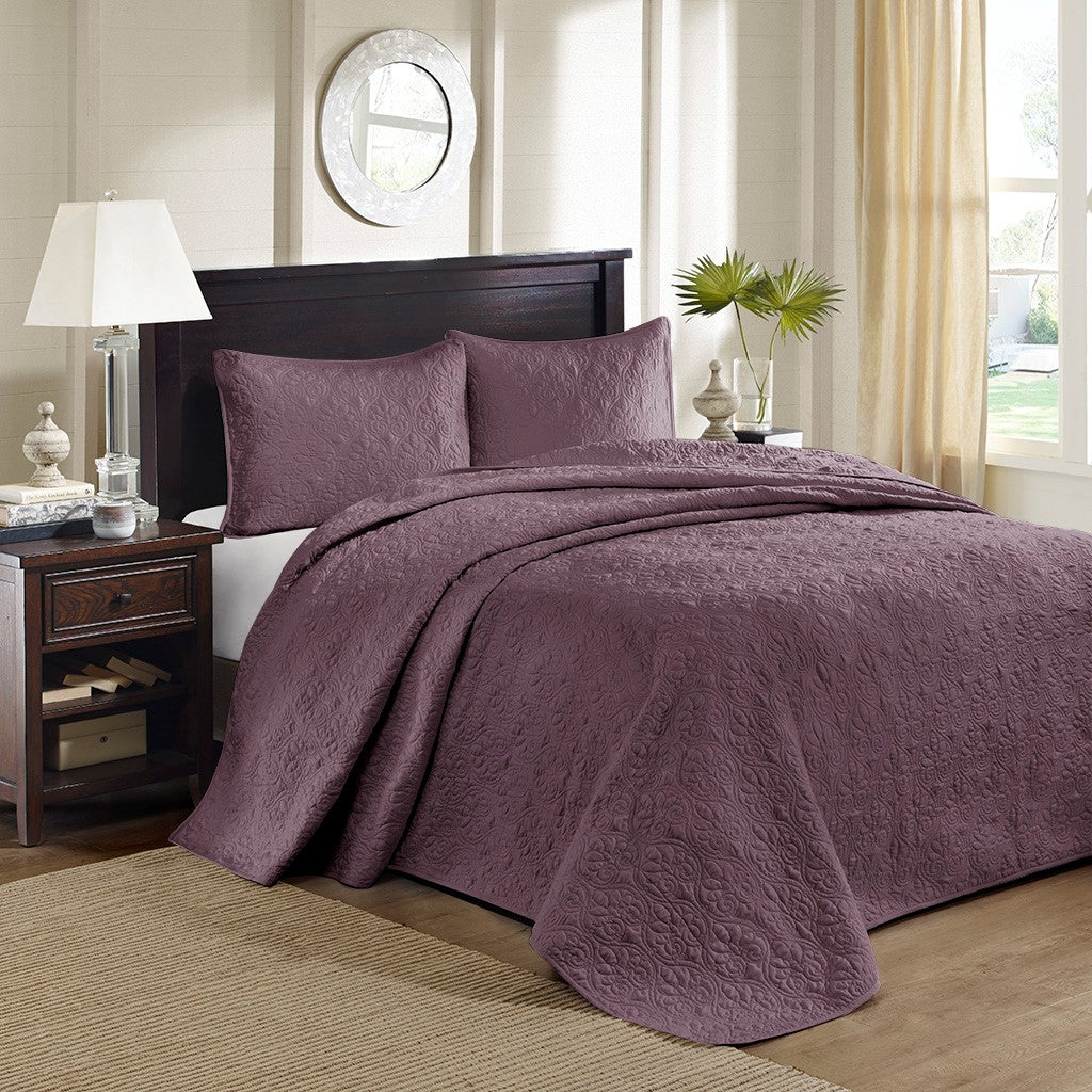 Quebec Reversible Bedspread Set by Madison park