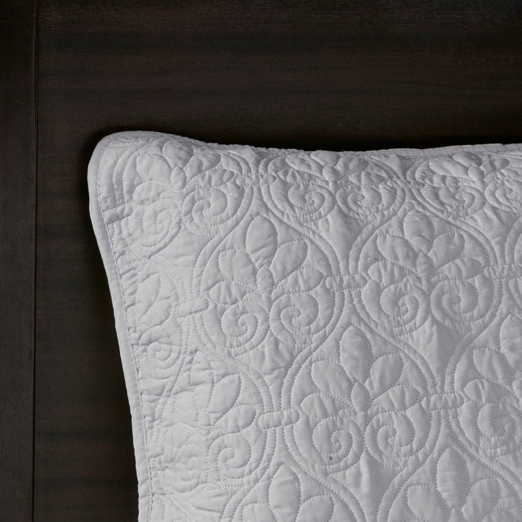 Quebec Reversible Bedspread Set by Madison park